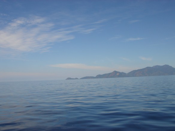 Voltando para "casa".  Lá longe a Ponta da Joatinga.