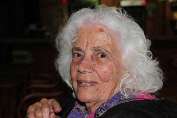 Mãe Maria - 90 anos completos e muita lucidez.