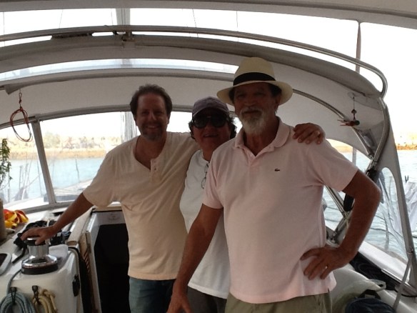 Estamos todos muito felizes e integrados. Uma família.