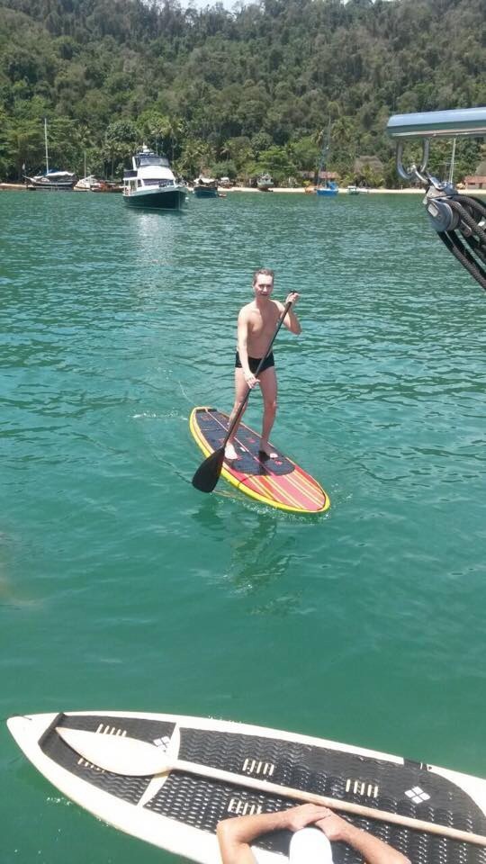 Sérgio experimentando remar.