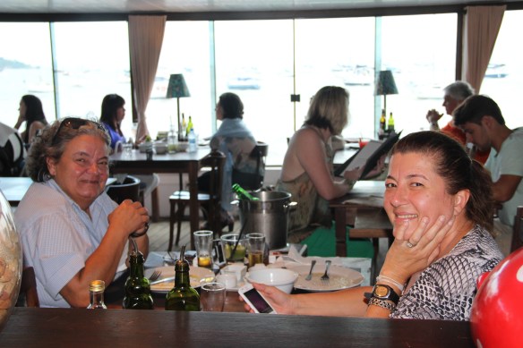 Almoçando em Santo Antônio de Lisboa com a Claudinha - querida amiga.